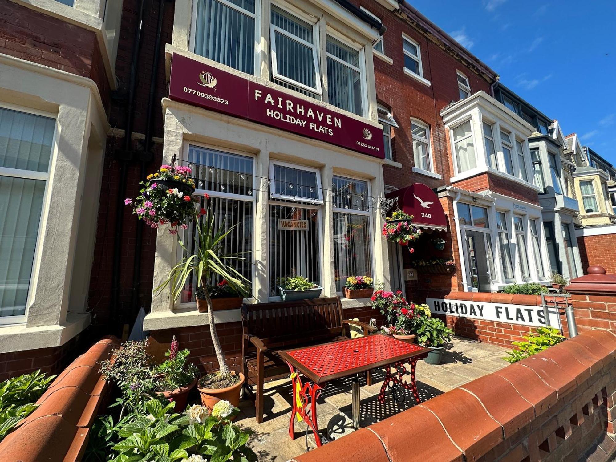 Fairhaven Holiday Flats Блекпул Екстериор снимка
