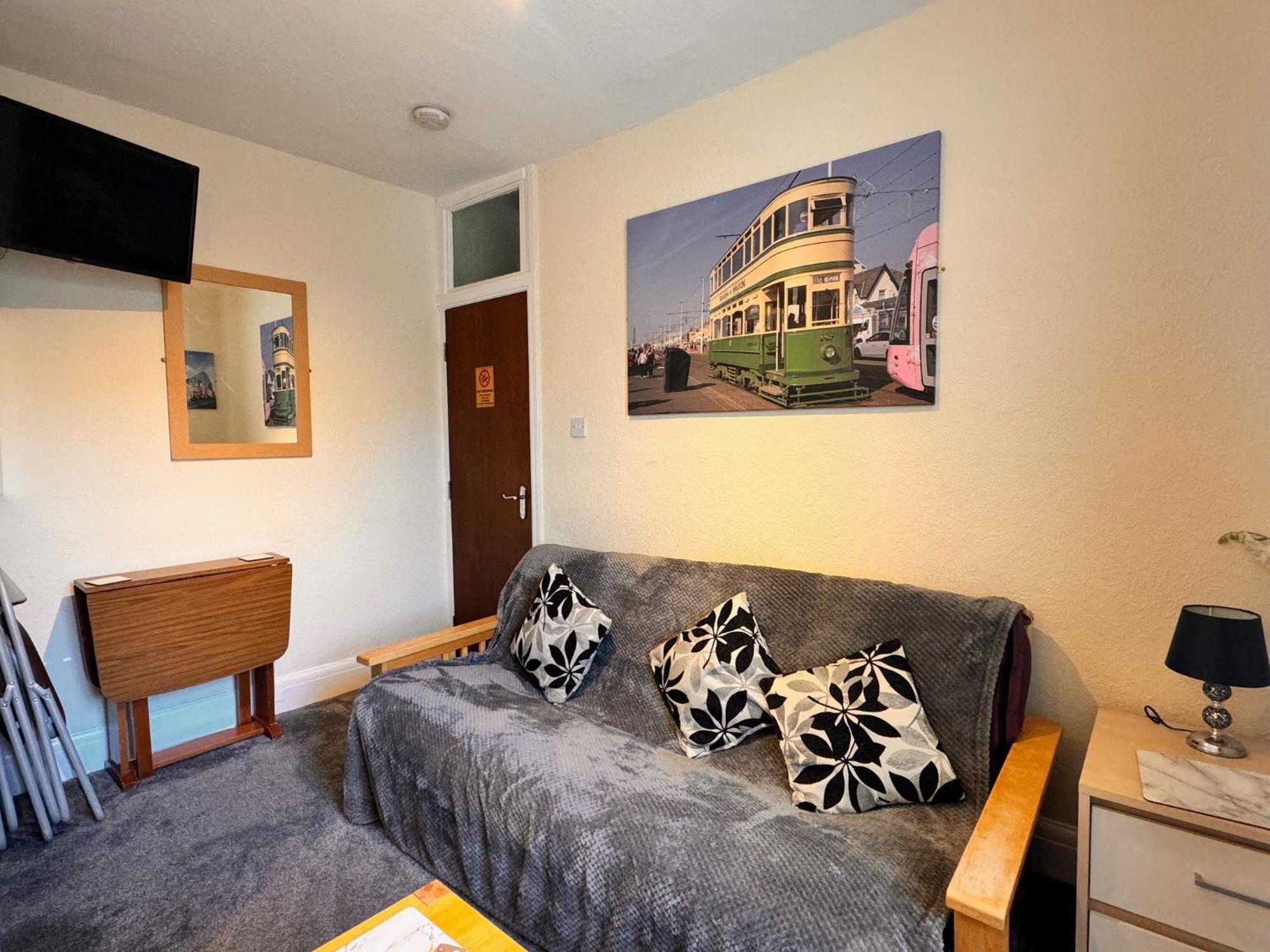 Fairhaven Holiday Flats Блекпул Екстериор снимка
